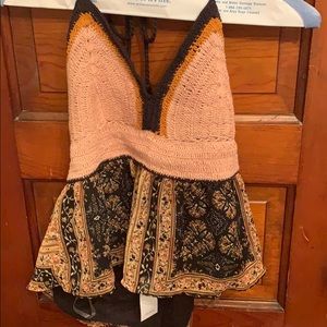 Cute summer/fall top great with anything!